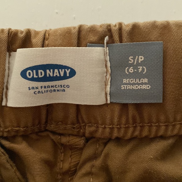 Old Navy Jogger Style Elastic Waist Khakis (Kids 6/7) - Picture 4 of 7